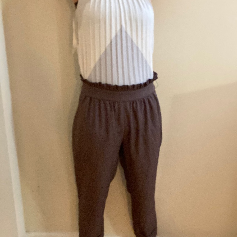 BCBG Generation ankle pants